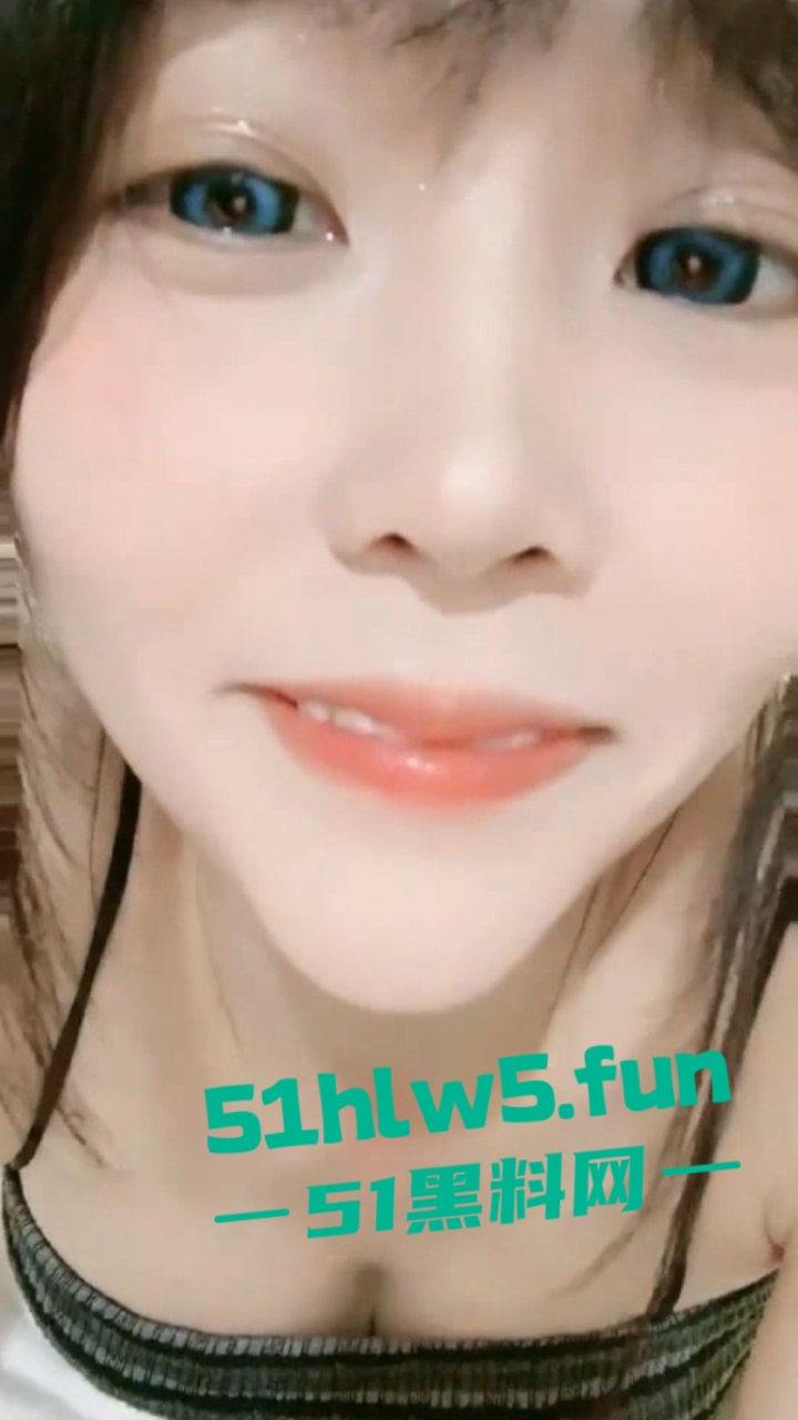 玥玥酱公开照片8