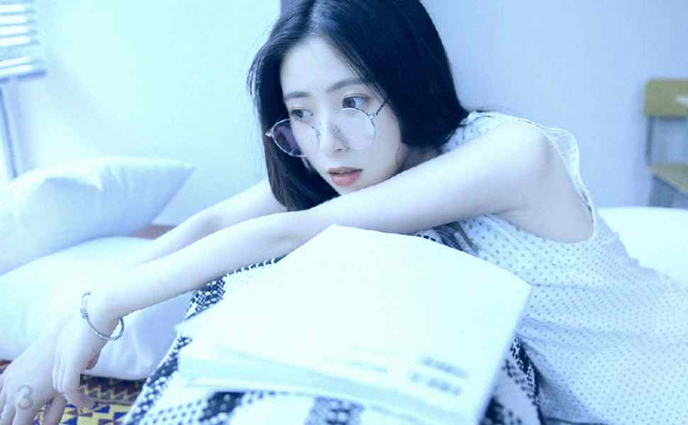 网红清纯少女小妍my陷入不雅视频风波：甜美外表下的私拍内容引发巨大反差讨论